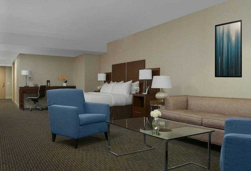 Junior Suite, The Manhattan at Times Square